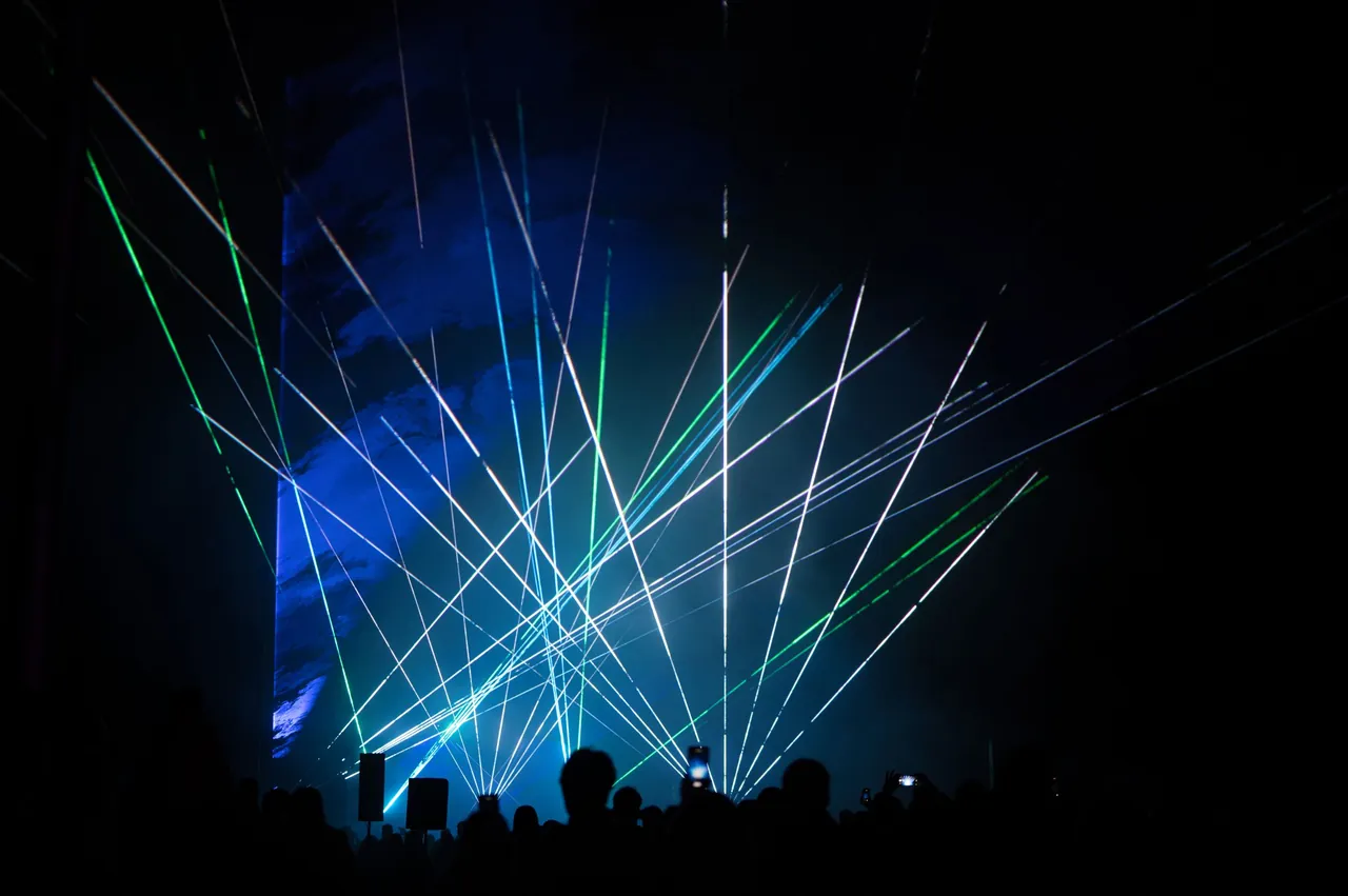 Clubs & nightlife